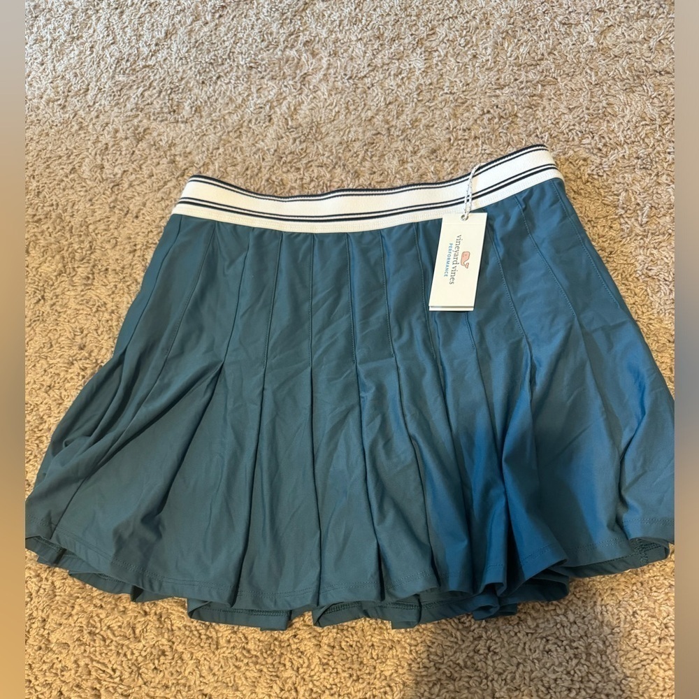 NWT vineyard vines golf pleated skort size small mallard blue color - Picture 2 of 7